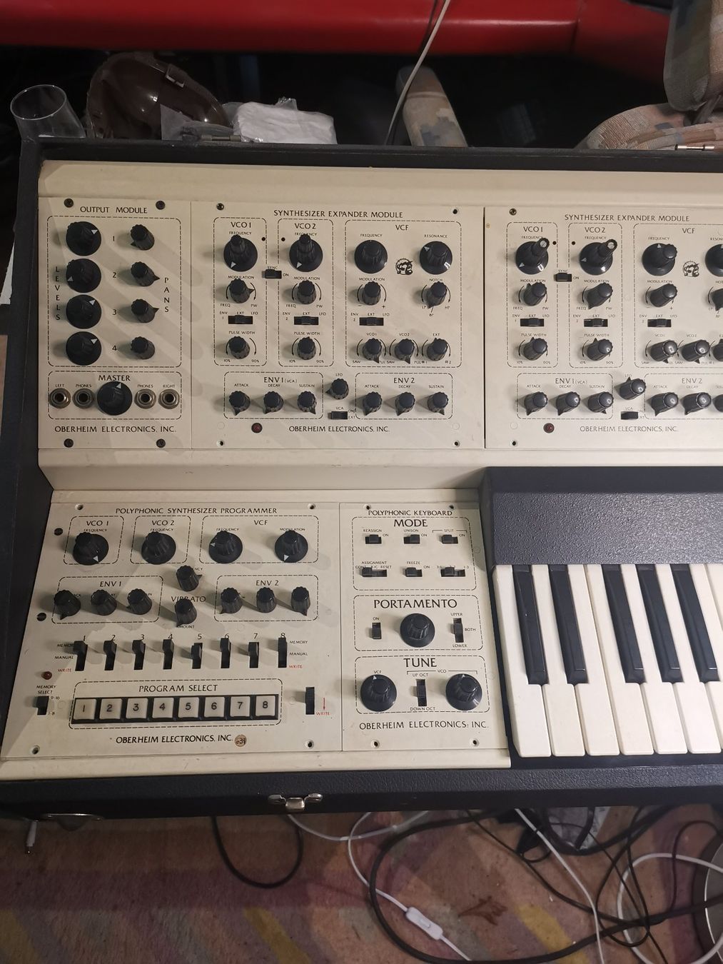 Oberheim Electronics Strumenti musicali: Oberheim 4 Voice – Difettoso da Schaffhausen venduto da Ws5 1
