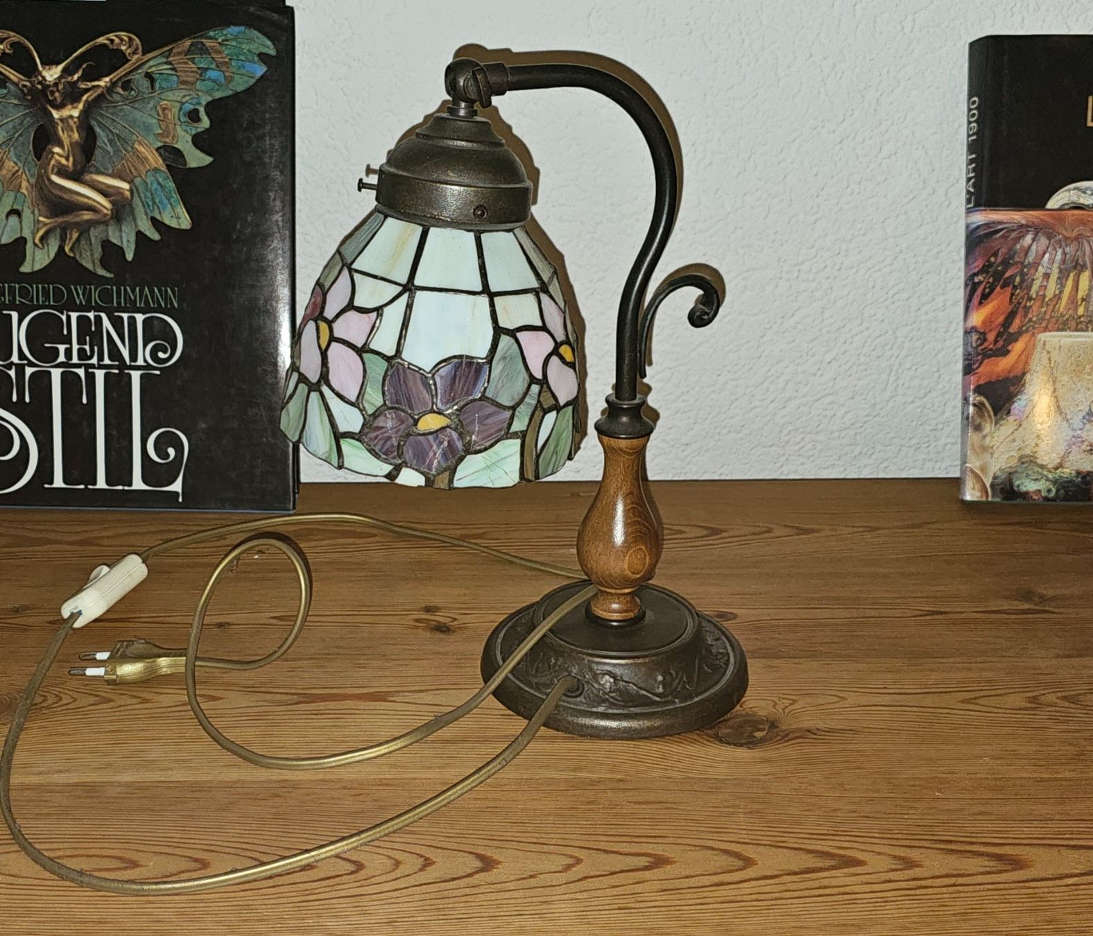 Lampade: zauberhafte Lampe im Tiffany Stil – Usato da Winterthur venduto da Aengscheku 1
