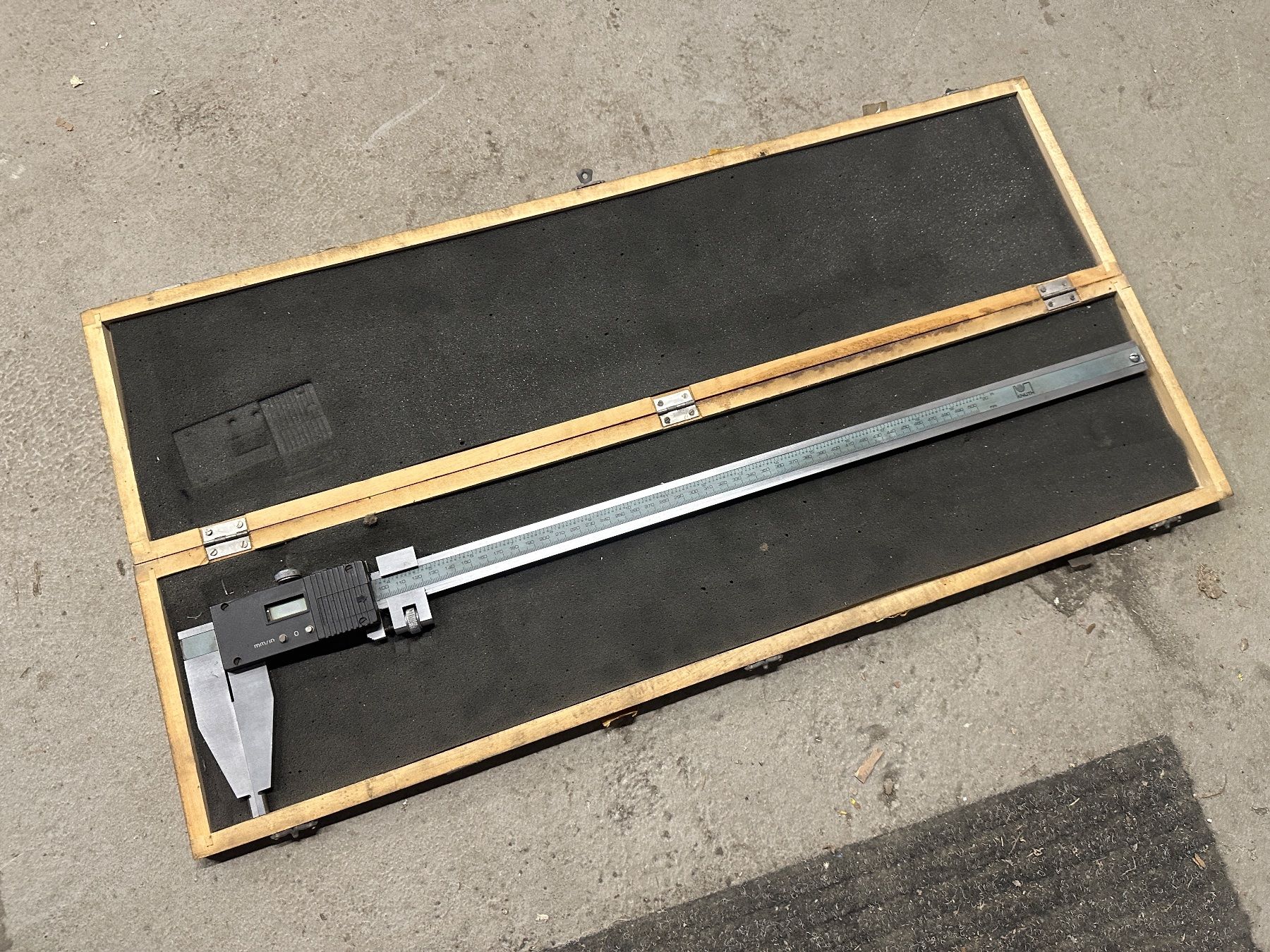 Misurare: Knuth Schiebelehre 500mm - digital rostfrei – Usato da Staufen venduto da Moogybee