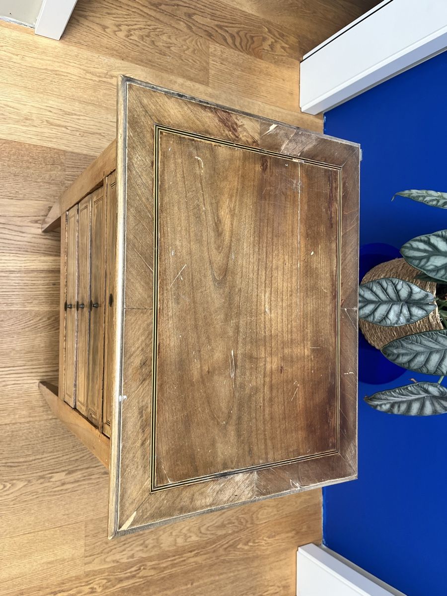 Cassettiere: Antike kleine Kommode aus Holz – Usato da Bellach venduto da jba03 2