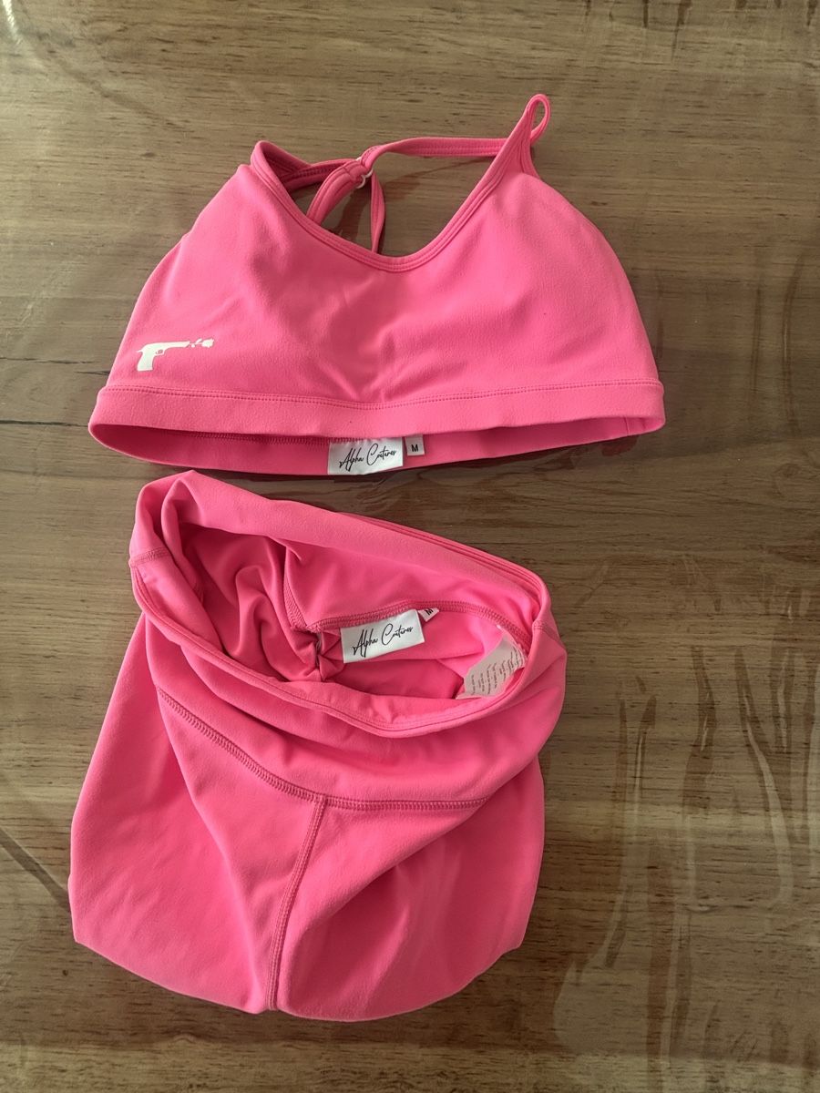 Leggings: Gymwear Alpha Couture M – Nuovo e nell'imballaggio originale da Muhen venduto da S.t.o 2