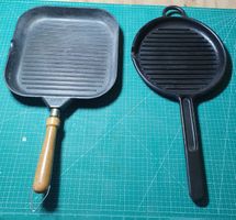 2 Grillpfannen mit Rillen – Gusseisen & Metall – ab CHF 1.–