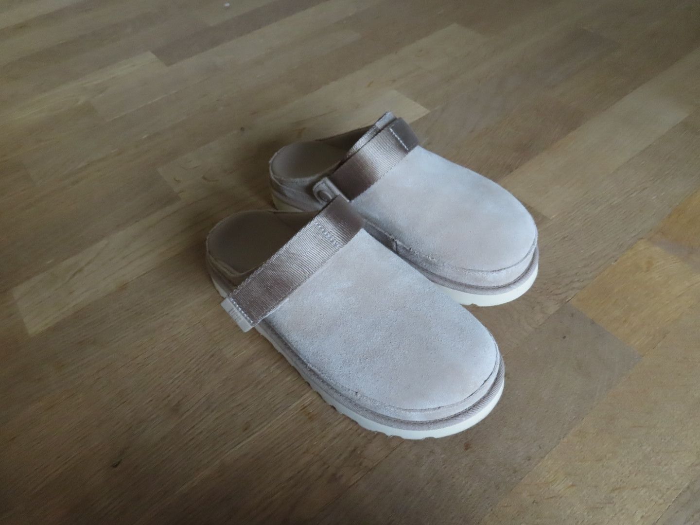 Ugg Chaussures hommes: UGG Goldenstar Grösse 40 – Neuf (Voir description) à Davos Platz par Amtam 1