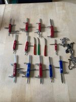 Schöne Sammlung Schweizer Sackmesser Victorinox u. Wenger