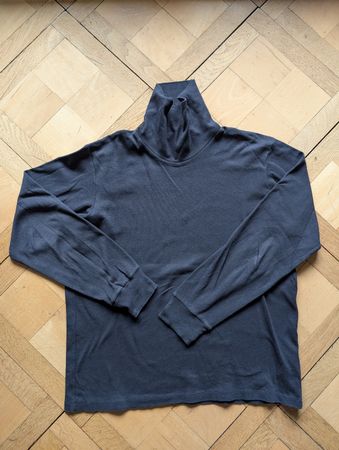 Uniqlo Dunkelblauer Rollkragen Pullover Grösse M