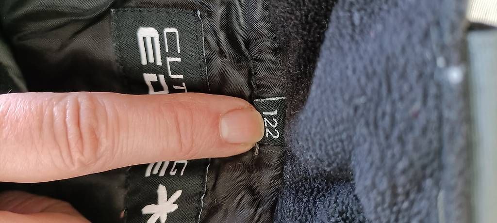 Hosen: Pantalon de ski taille 122 – Gebraucht aus Genève von asteroide01 1
