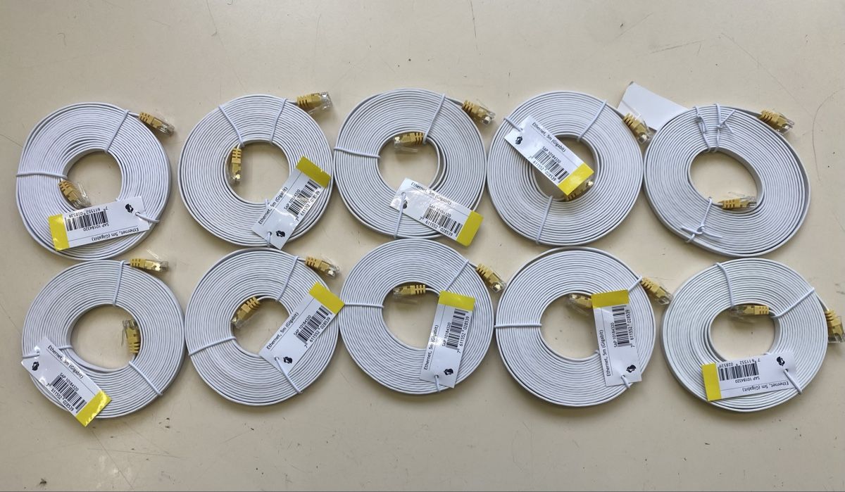 Swisscom Cavi: Lot de 10 câbles ethernet 5 m – Nuovo (secondo la descrizione) da Ollon VD venduto da dav_l7zv