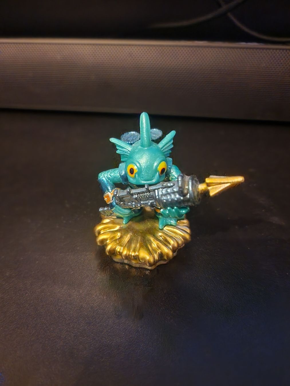 Figuren: Skylanders Eons Elite Gill Grunt – Gebraucht aus Urtenen-Schönbühl von SLW_6