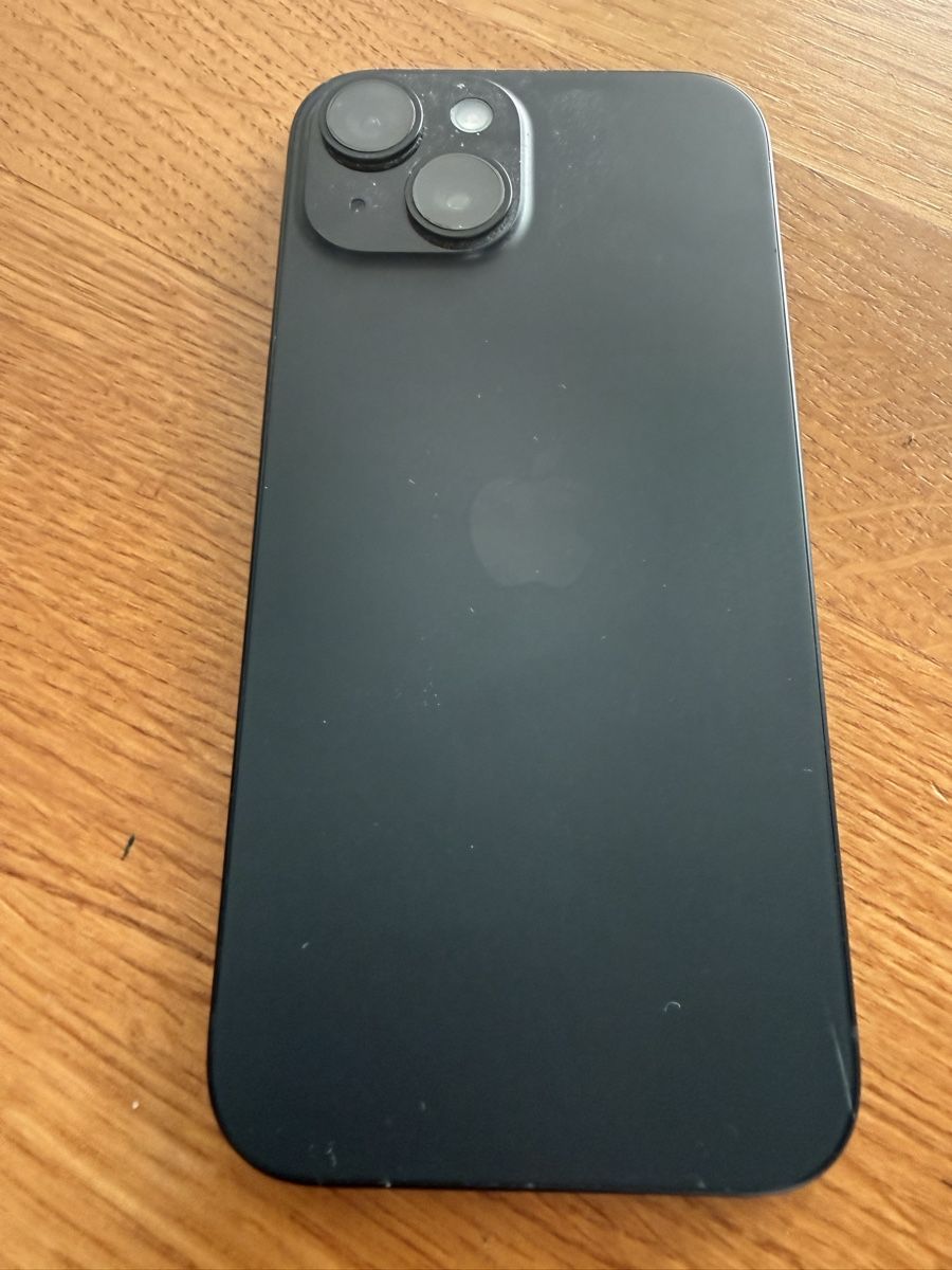 Apple Portables: Iphone 15 128 GB – D'occasion à Hölstein par forbaby 1