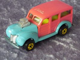 Ford Woody 1940 Cal. Custom 1:64
