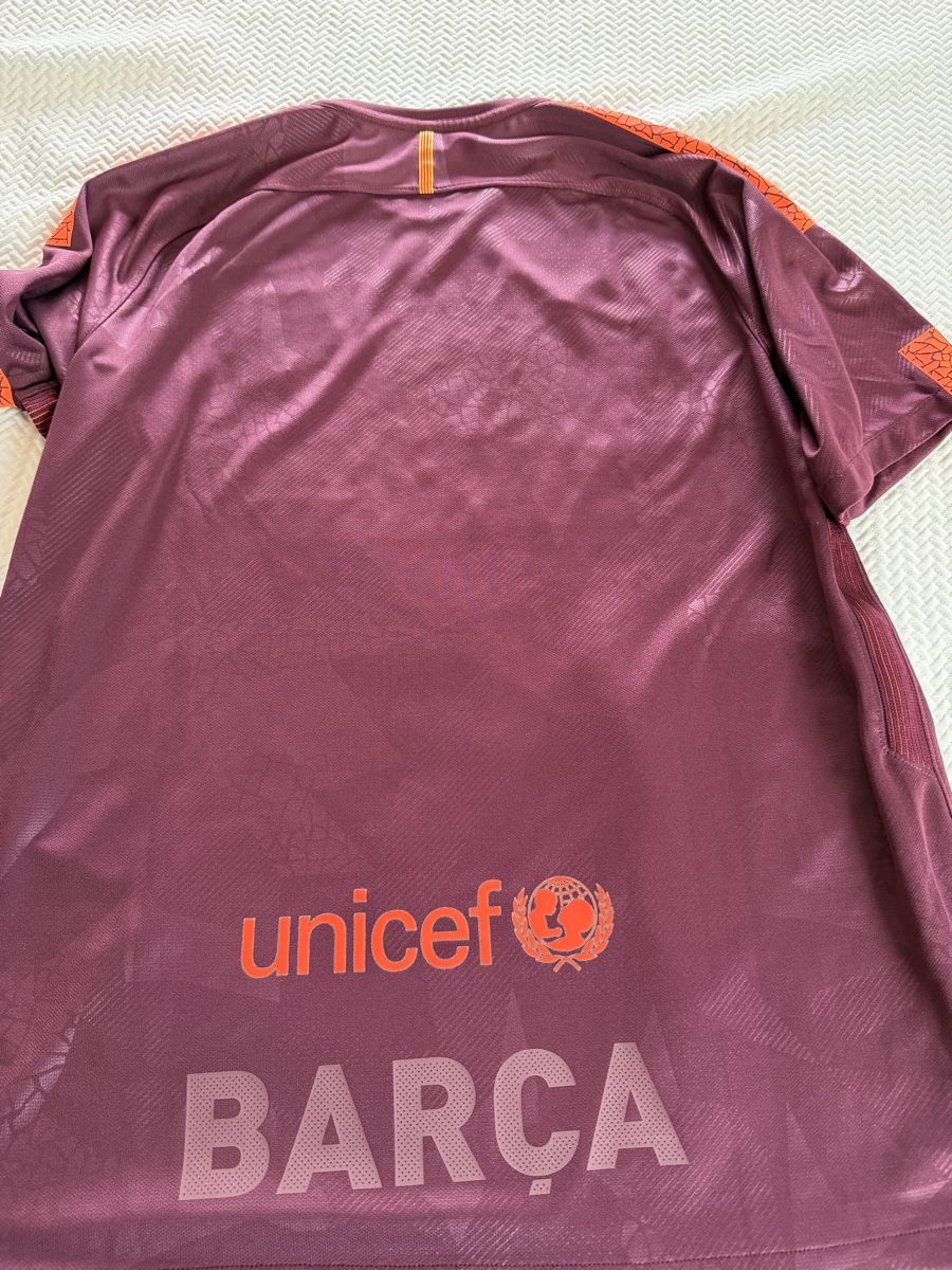 Nike Canottiere & Pantaloni: Original Fc Barcelona 3rd 17/18 – Usato da Aarberg venduto da marcoo237 1