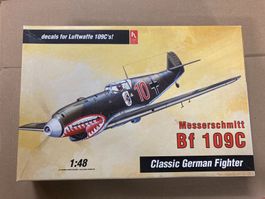 Flugzeug Plastikbausatz