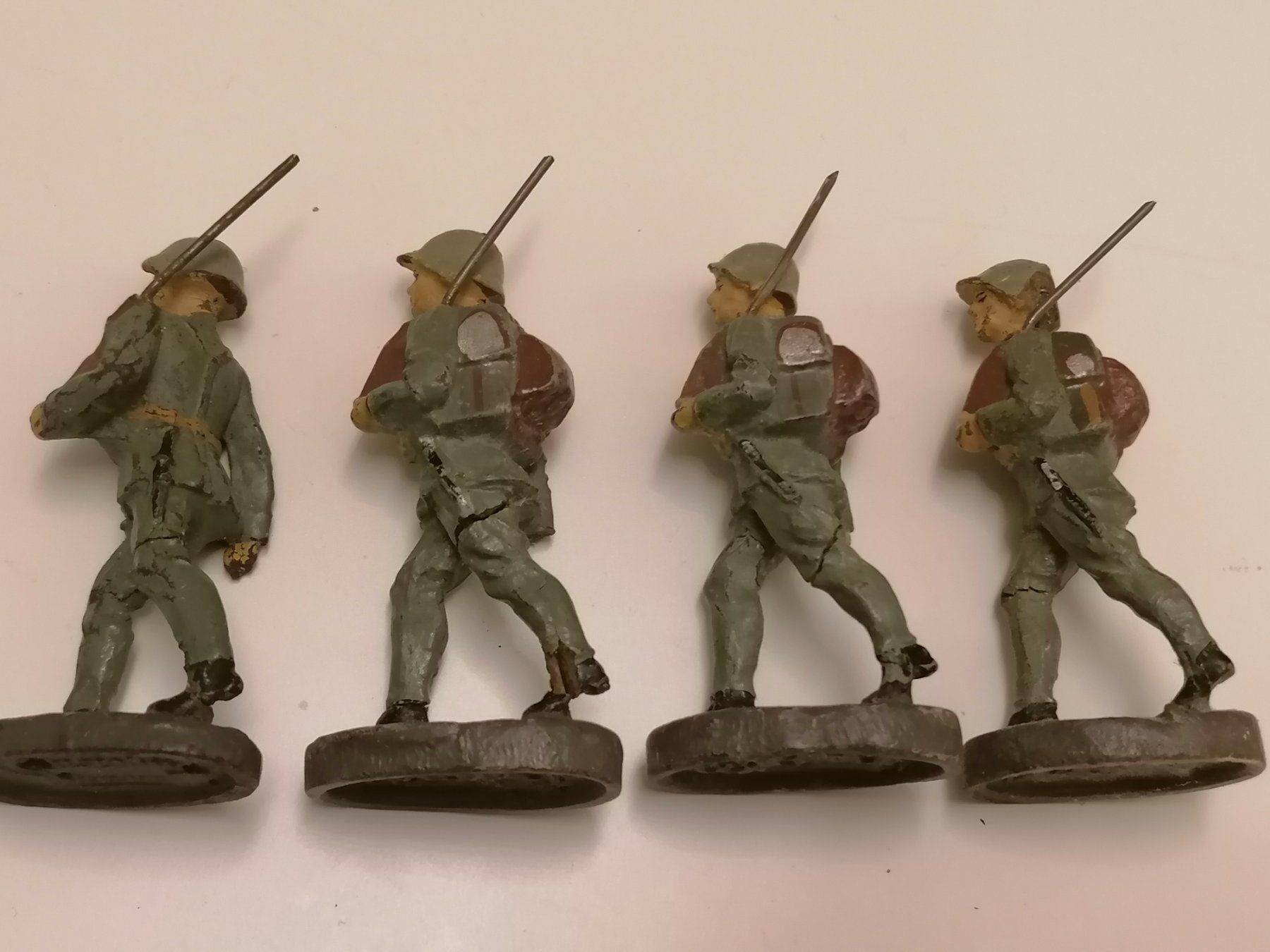 Elastolin Spielzeuge: Elastolin Soldaten 4Stk. – Gebraucht aus Basel von vintagecollector 3