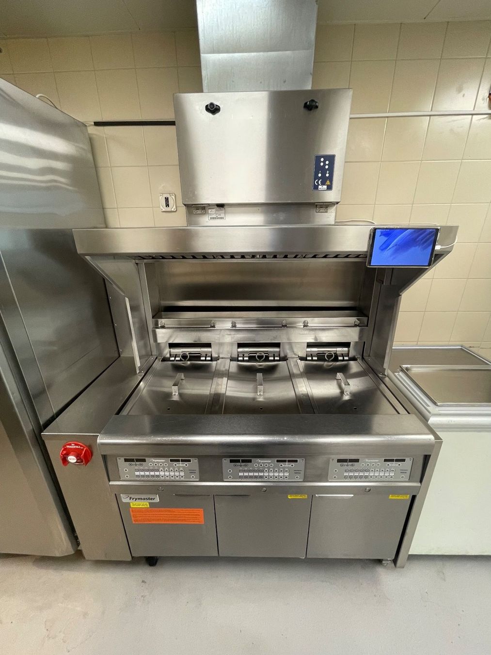 Elettrodomestici da cucina: Frymaster Fritteuse FilterQuick 3 Becken – Usato da Zürich venduto da Farbeee
