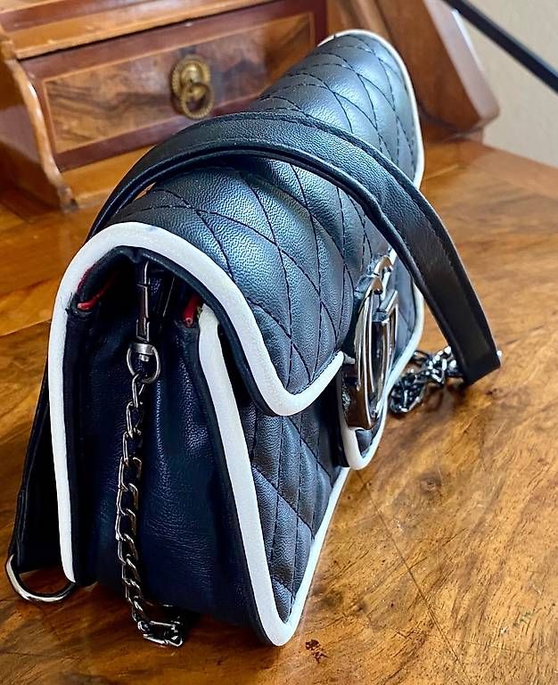 Borse da donna: Crossbody schwarz/ weiss – Usato da Zürich venduto da Sol65 1