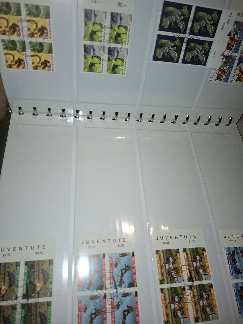 Tous les timbres: Lindner Album mit 4er Blocks 1998 - 2002  – D'occasion à Balgach par SIMEON27 3