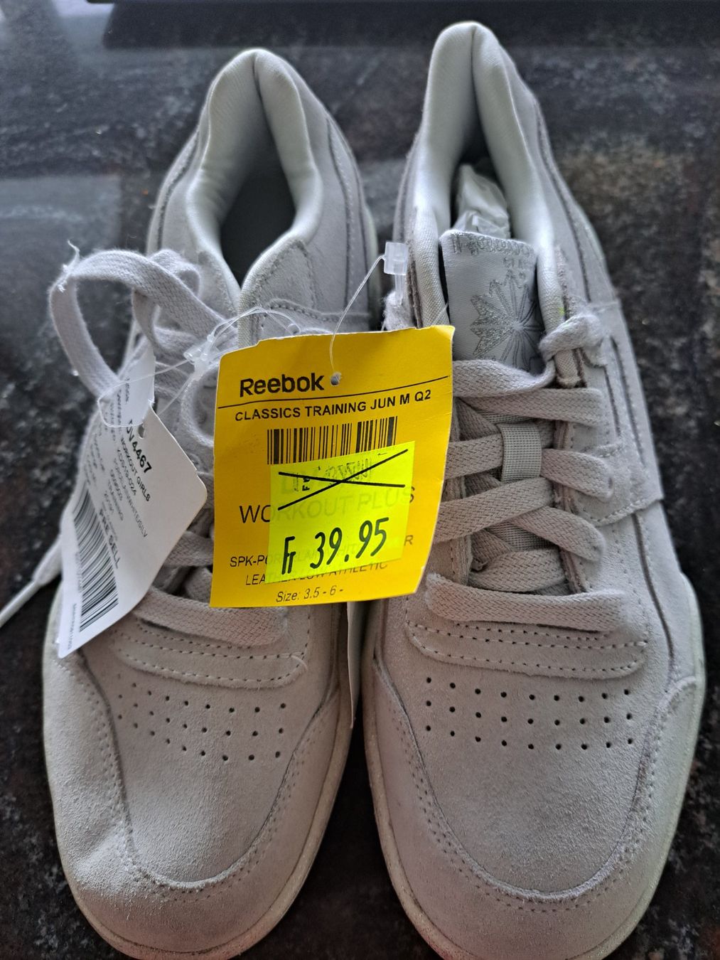 Reebok Scarpe da donna: Tennisschuhe – Nuovo (secondo la descrizione) da Pfäffikon ZH venduto da Valsangiaccomo