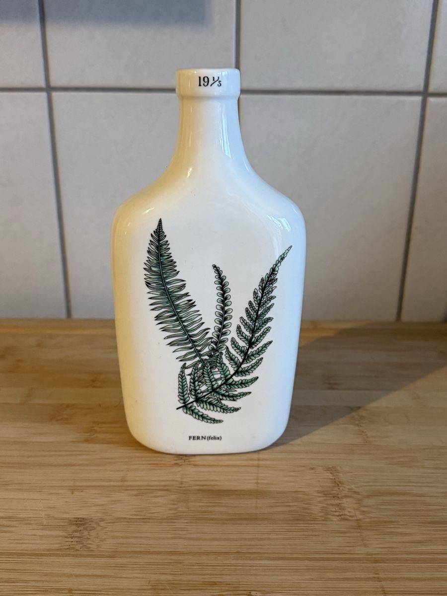 Vasen & Gefässe: Vase mit Farnmuster, 19.5cm – Gebraucht aus Basel von zukk_
