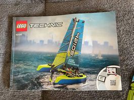 Lego Technic Katamaran 42105, zerlegt +Originalbauanleitung