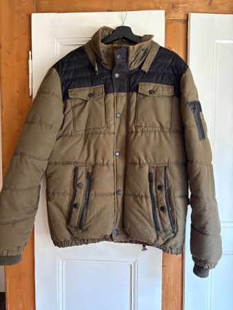 🧥 Khujo Herren Winterjacke – Grösse XXL – Khaki/Schwarz
