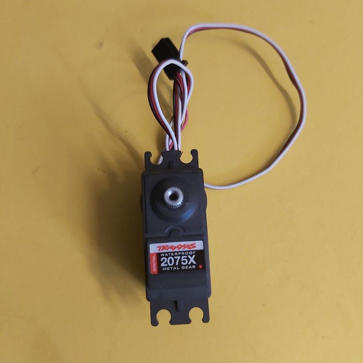 TRAXXAS Nr.2075x Servo 6V / Waserdicht/Metallgetriebe/9kg/cm Kaufen