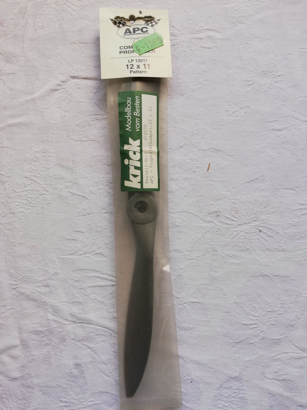 Modellismo RC: APC Propeller 2-Blatt 12 x 11 – Nuovo e nell'imballaggio originale da Flüh venduto da AMS-Modellbau
