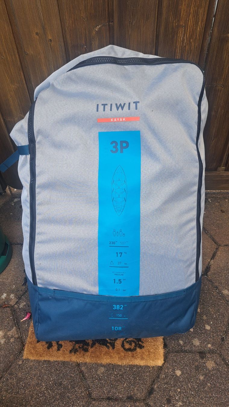 Decathlon Barche: Itiwit Kajak, aufblasbar - ideales Sommer-Freizeitboot! – Usato da Maienfeld venduto da Marcello.68 3