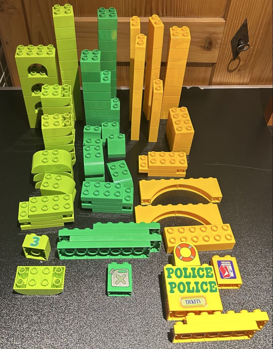 Lego Giocattoli: bunte Duplo Lego Steine – Usato da Oberrüti venduto da SussiundStrolch