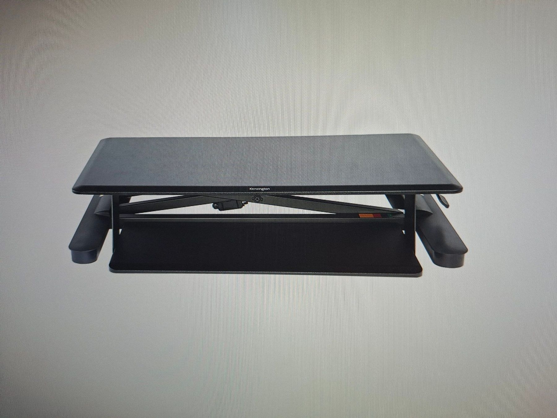 Schreibtische: Bureau position assise/debout – Gebraucht aus Chézard-St-Martin von ger_dvf9 2