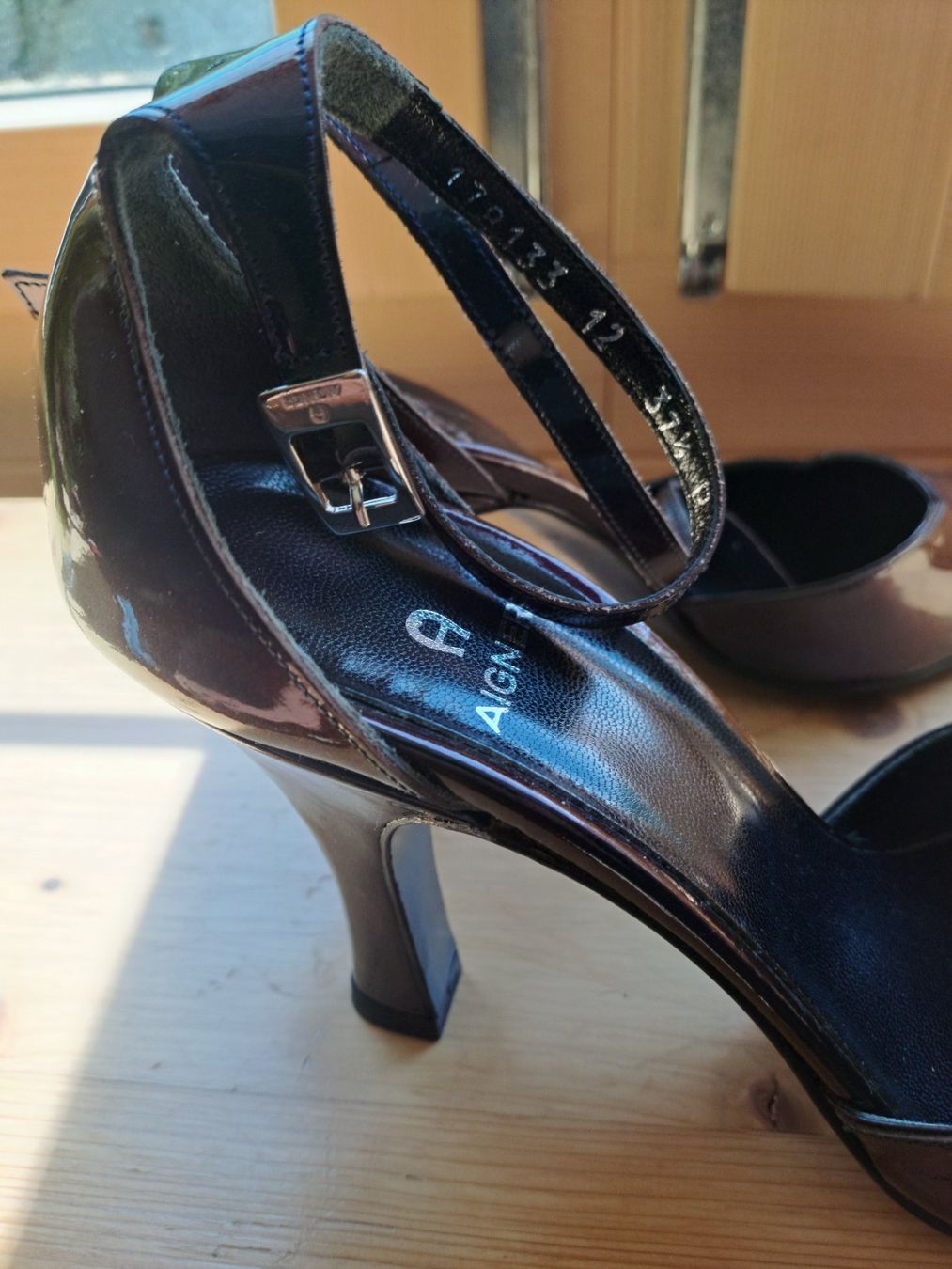 Aigner Scarpe da donna: Aigner Lackschuhe Gr.37,5 – Usato da Emdthal venduto da kasira 1
