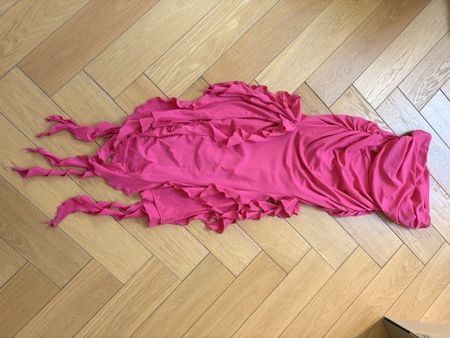 Robe rose fuchsia à volants élastiques , taille S/M