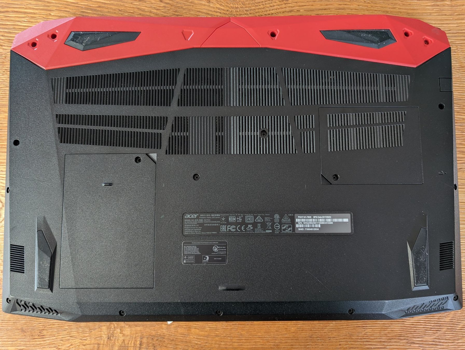 Acer Notebooks: Acer Predator Helios 300 N17C3 – Gebraucht aus Sissach von  2