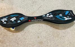 Waveboard AXBOARD mit Blumenmuster, gebraucht