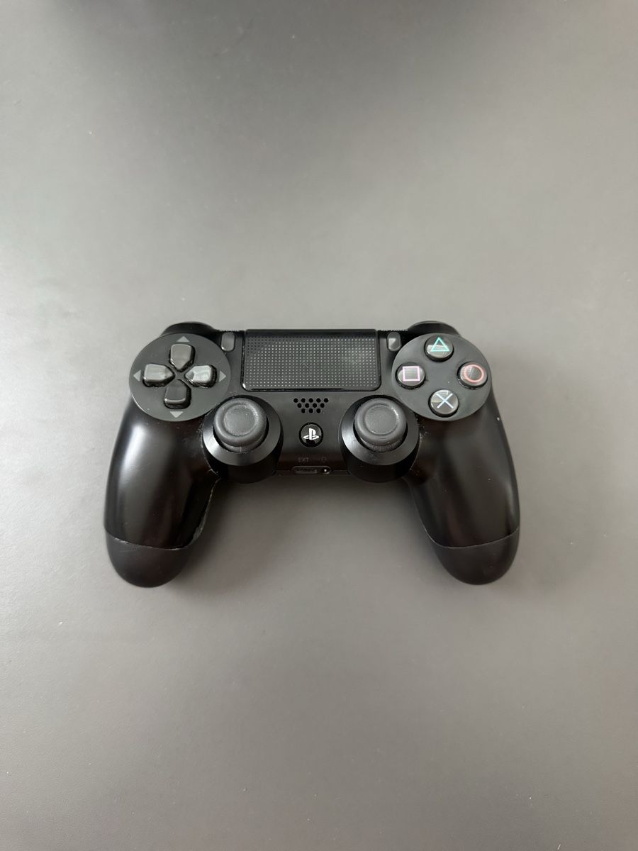 Sony Konsolen: PlayStation 4 Pro 1TB Konsole mit Controller – Gebraucht aus Schmitten FR von rap_fg5t 2
