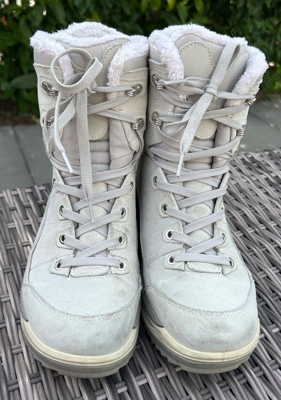 Lowa Scarpe da donna: Winterschuhe LOWA Gr. 39 – Usato da Wil SG venduto da Bitzitom 1