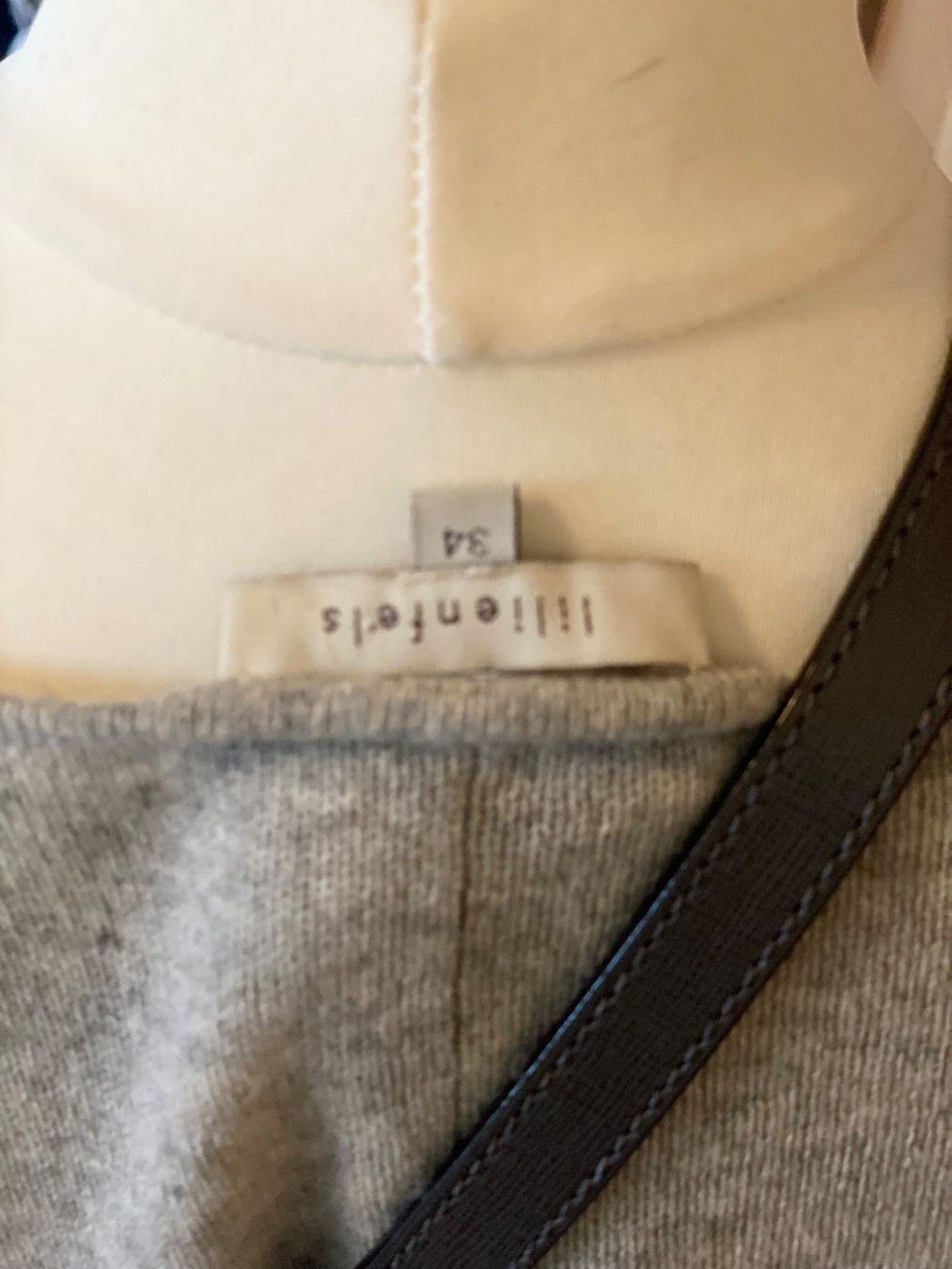 Vestiti: Lilienfels Kaschmirkleid – Usato da Uster venduto da Charis5 3