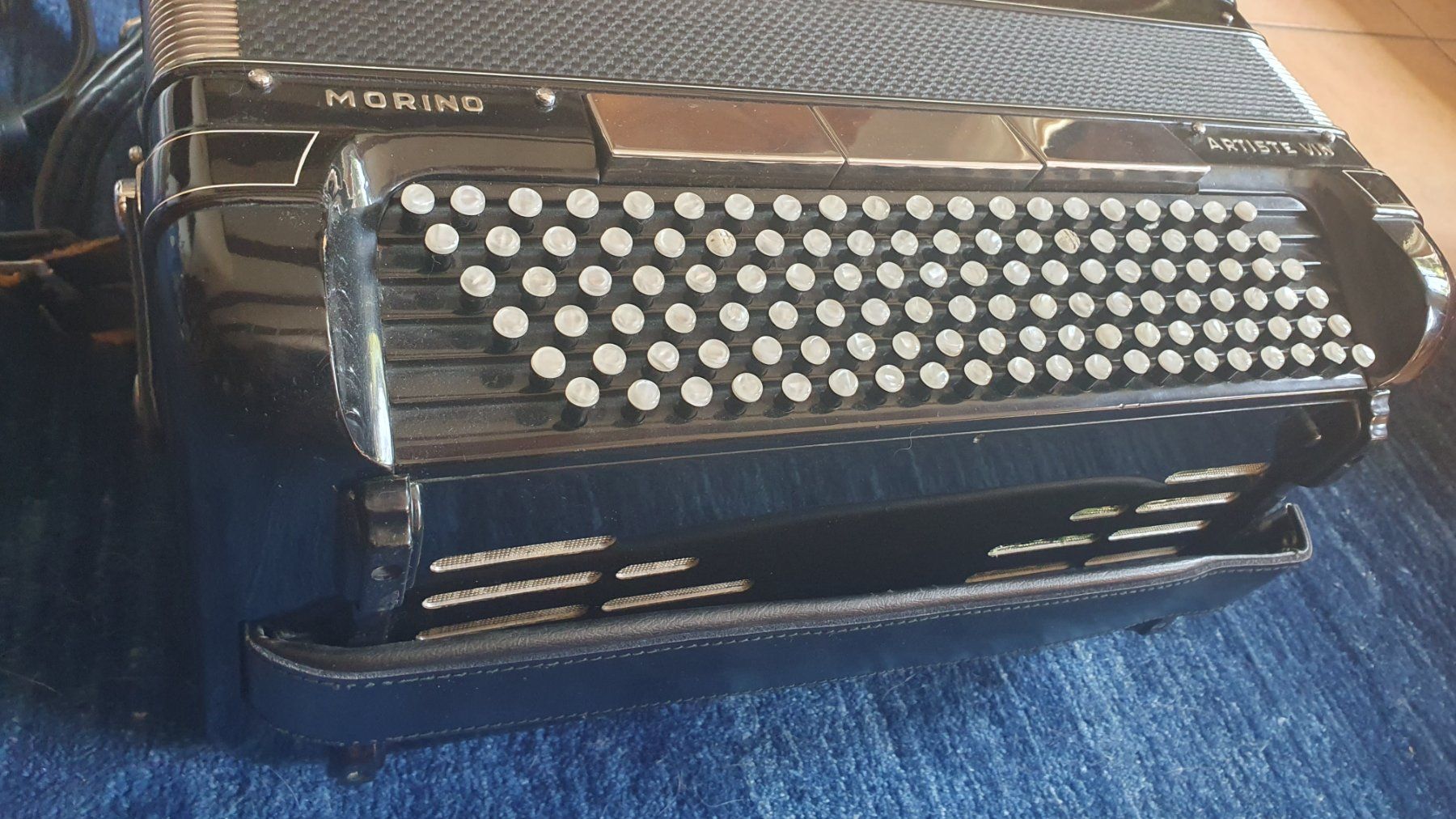 Hohner Strumenti musicali: Hohner Morino Artiste VI N – Usato da Rafz venduto da YEL01 1