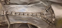 Silberne Damensandalen mit Strass, Grösse 38, Top!