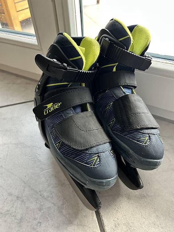 Patins à glace: Schlittschuhe – D'occasion à Wolfhausen par j86