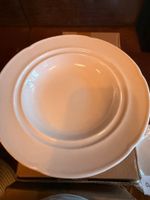 Lot d'assiettes creuses blanches, parfaites pour l'automne!
