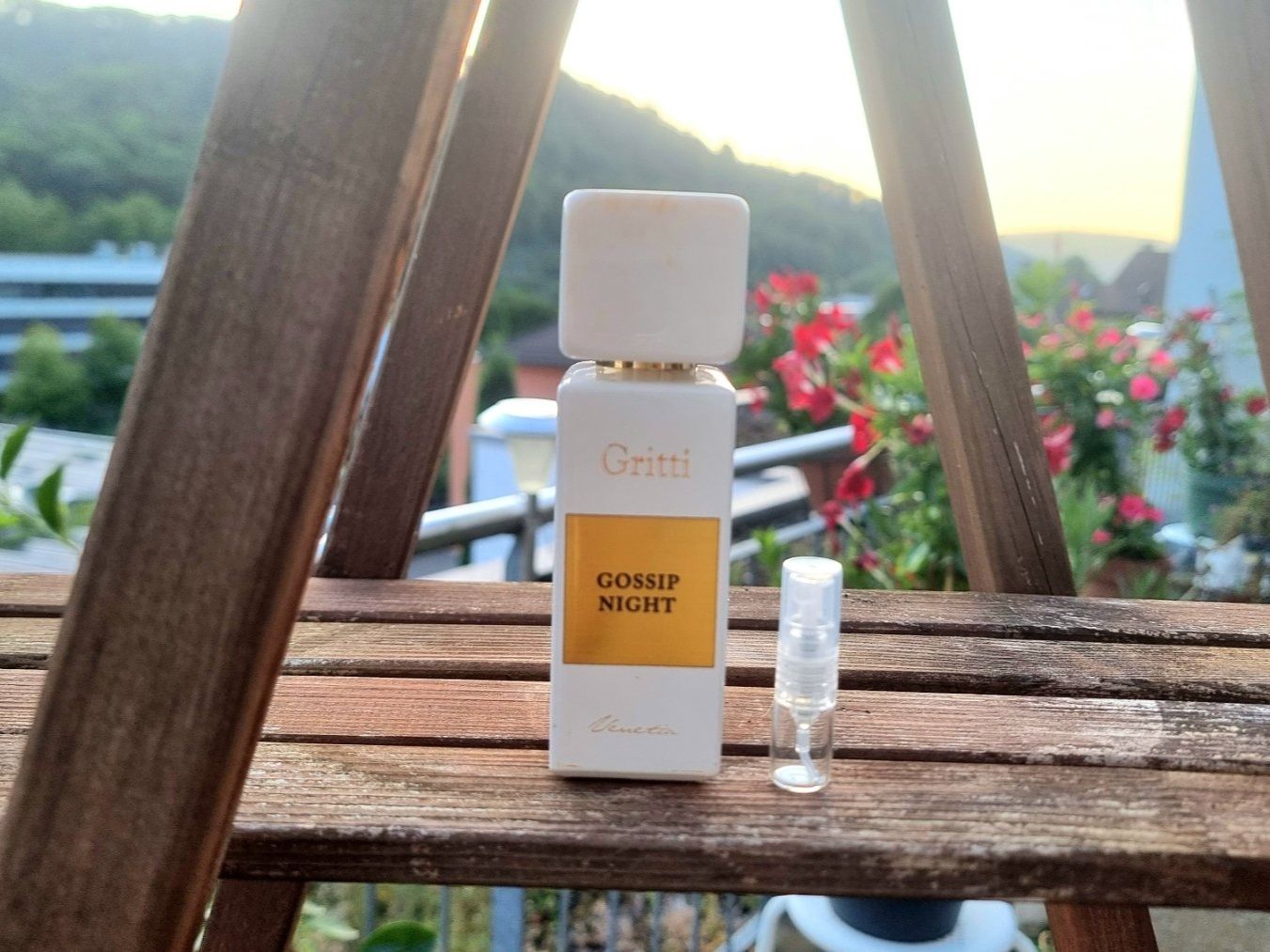 Profumi & Eau de Toilette: Gritti - Gossip Night - 2ml – Nuovo (secondo la descrizione) da Winterthur venduto da FragranceLUXE