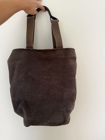Rucksack aus Wildleder von Miranda Kaloudis