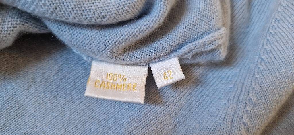 Maglioni & Felpe: Hellblauer Cashmere Rollkragenpullover in Grösse 42 – Usato da Zürich venduto da ninni_me 2