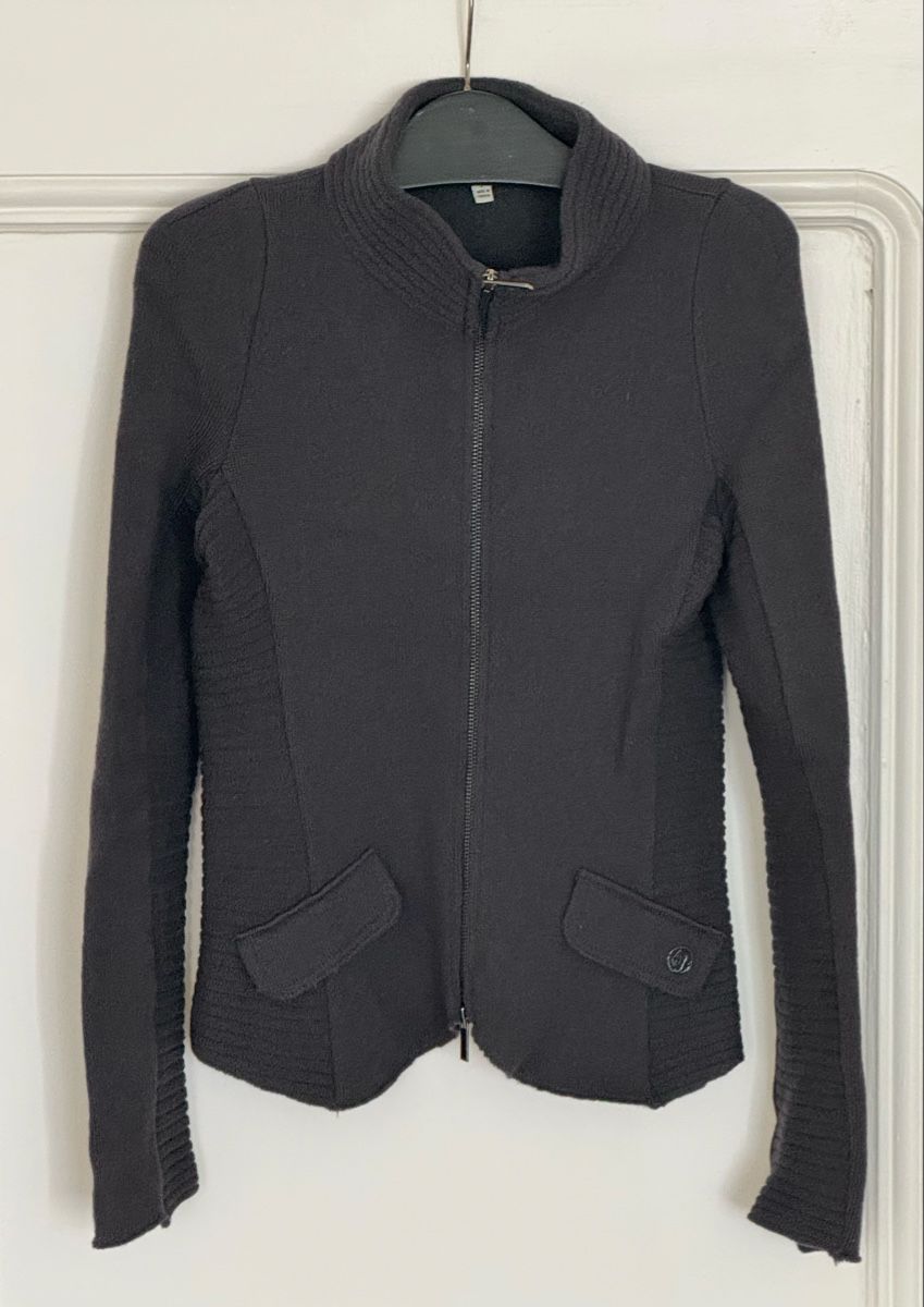 Armani Vestes: Strickjacke Armani Anthrazit – D'occasion à Basel par Ubud1