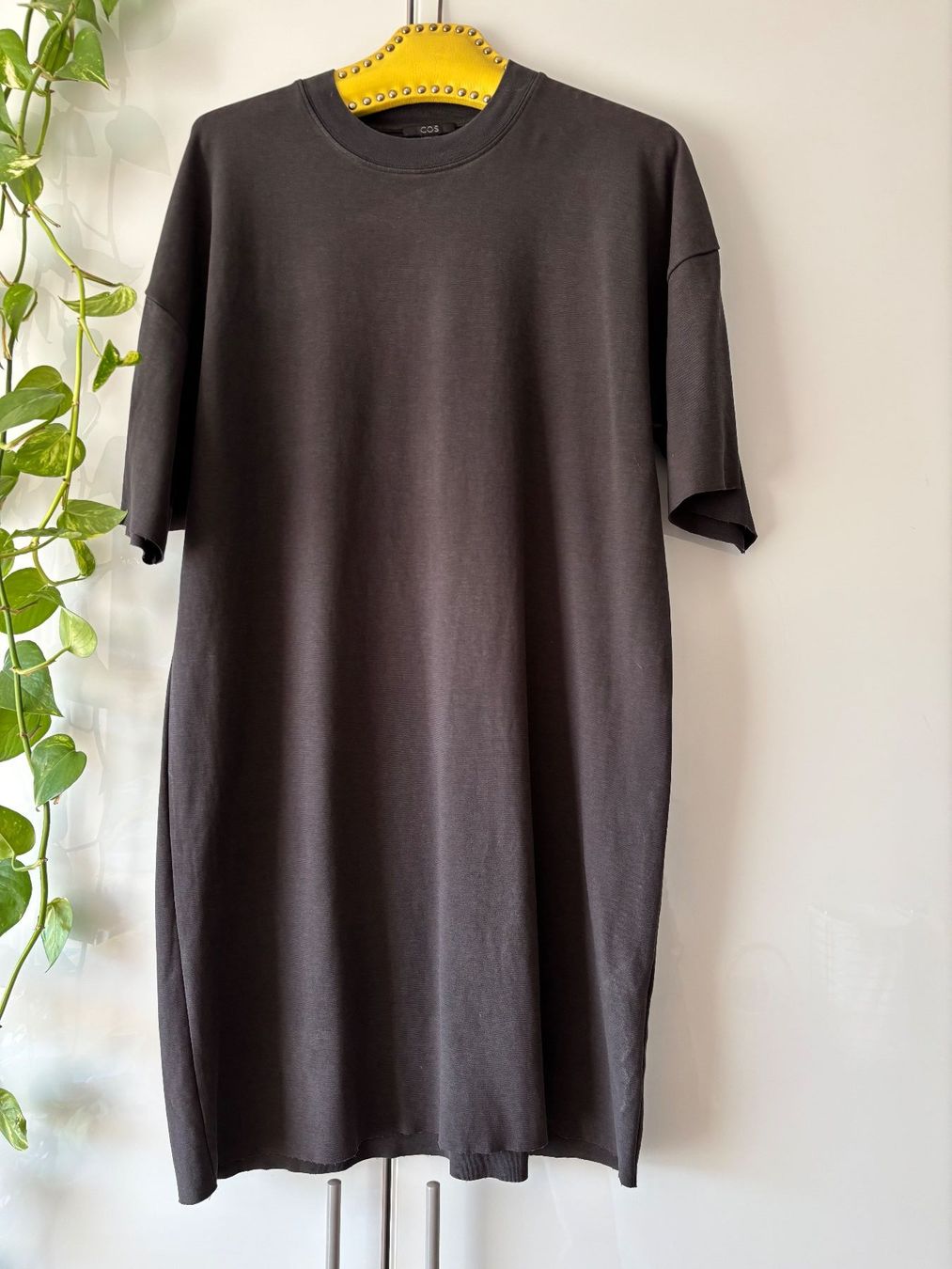 Cos Kleider: COS dunkelgraues Kleid Gr. M – Gebraucht aus Zürich von missmodernage