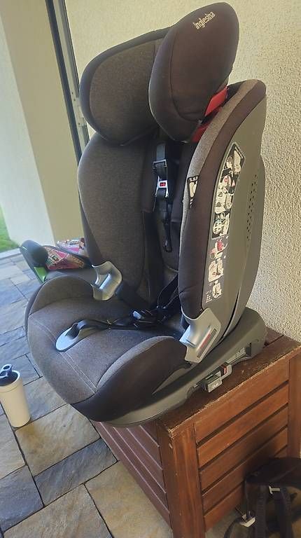 Auto-Kindersitze: Seggiolino inglesina isofix – Gebraucht aus Bellinzona von dar_fyq9