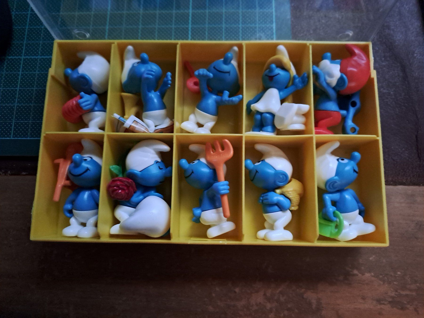 Statuette: 10   "Schlümpfe"  aus Kinder - U. Eier  ca.  20 Jahre alt – Nuovo (secondo la descrizione) da Schüpfen venduto da Renato610 1