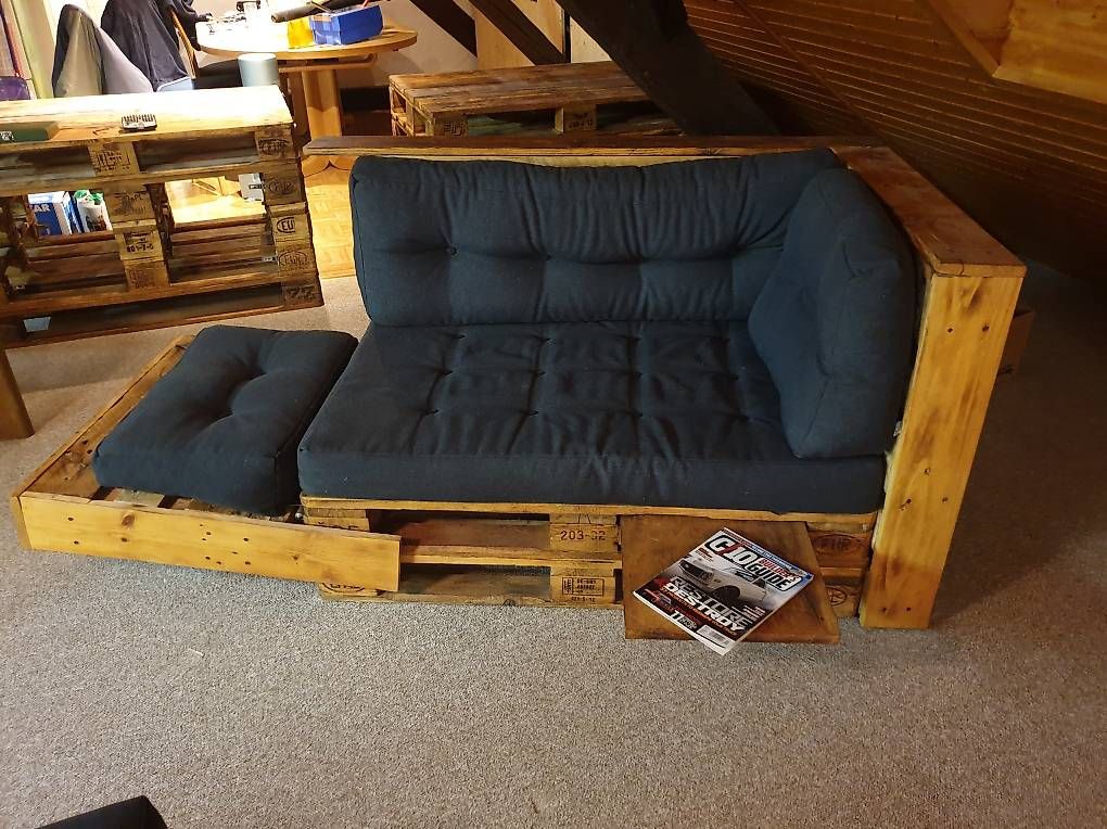 Divani: Paletten-Sofa – Usato da Niederwil AG venduto da Acantik 2
