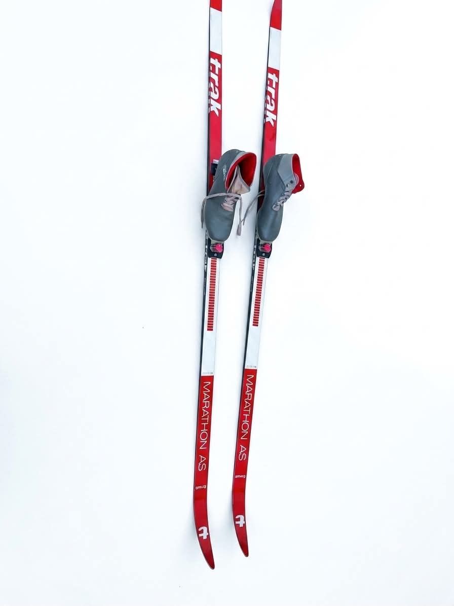 Sci: Vintage Langlauf-Set – Usato da Emmetten venduto da kel_982x 1