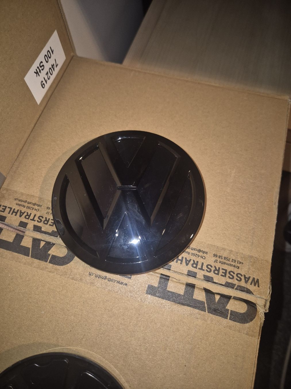 VW Accessori per altri veicoli: vw polo logo schwarz. – Nuovo e nell'imballaggio originale da Giswil venduto da Paulo.soares05 3